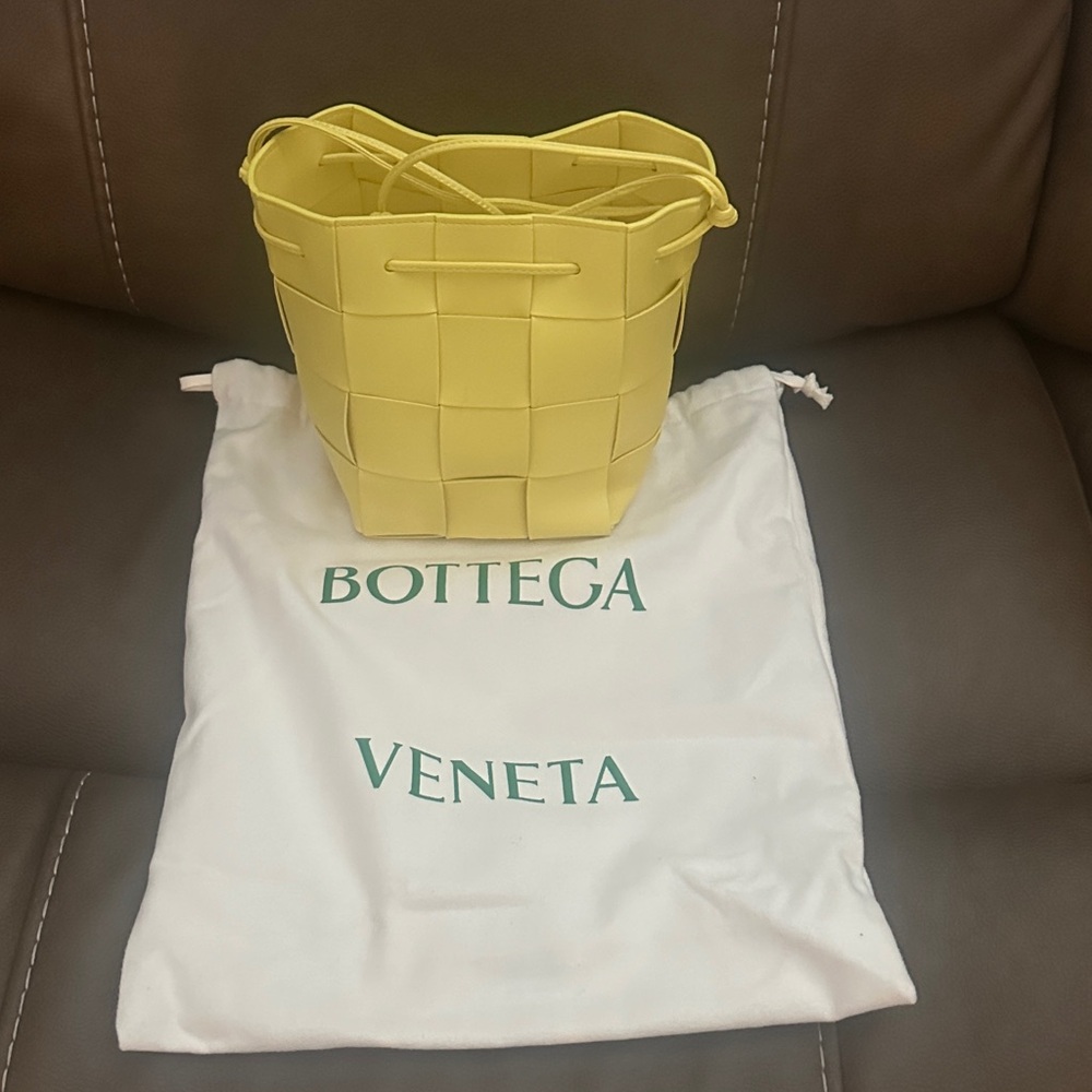 Bottega Veneta Lemon Yellow Intrecciato Mini Bucket Bag